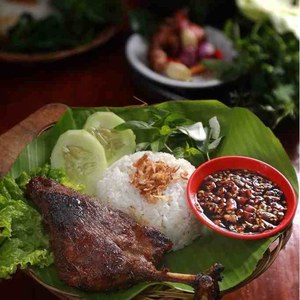 Bebek Bakar - Bebek Gembira